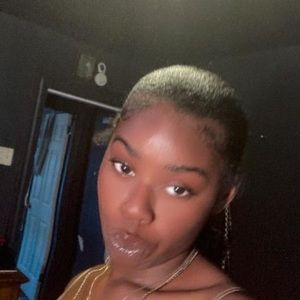 Meet your Posher, Deara